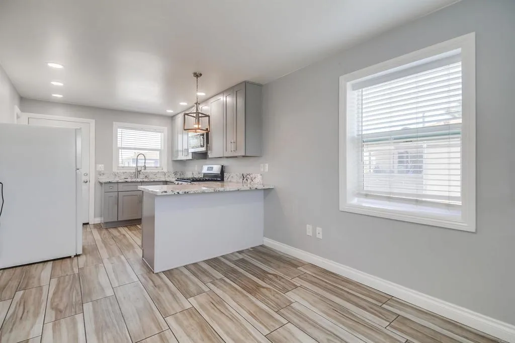 2016 E 10th Street, National City, California 91950 home-pic-16